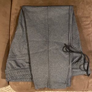 Womens High Rise Slim Straight Fit ankle pull on pants- a new day - Size L